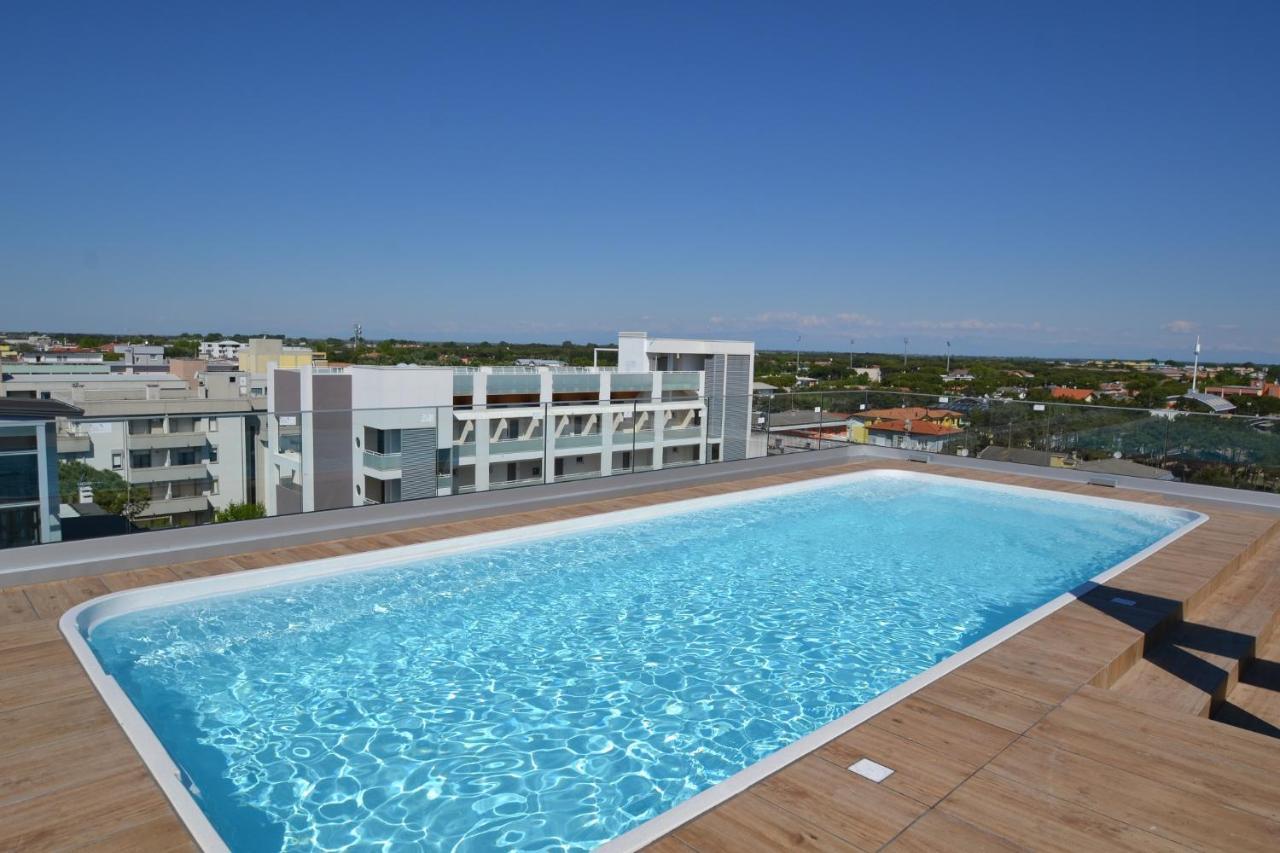 Meris Bibione Kültér fotó