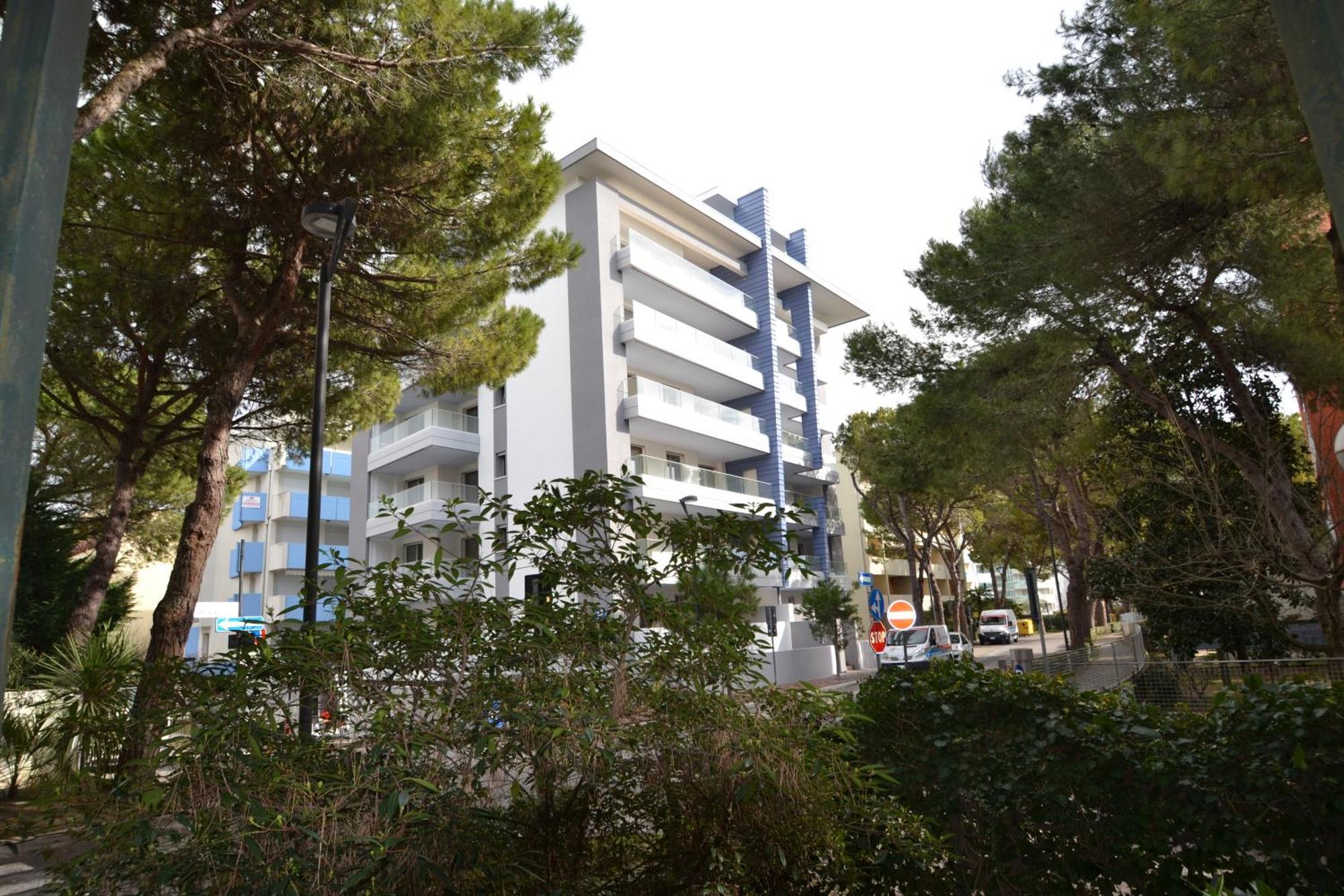 Meris Bibione Kültér fotó